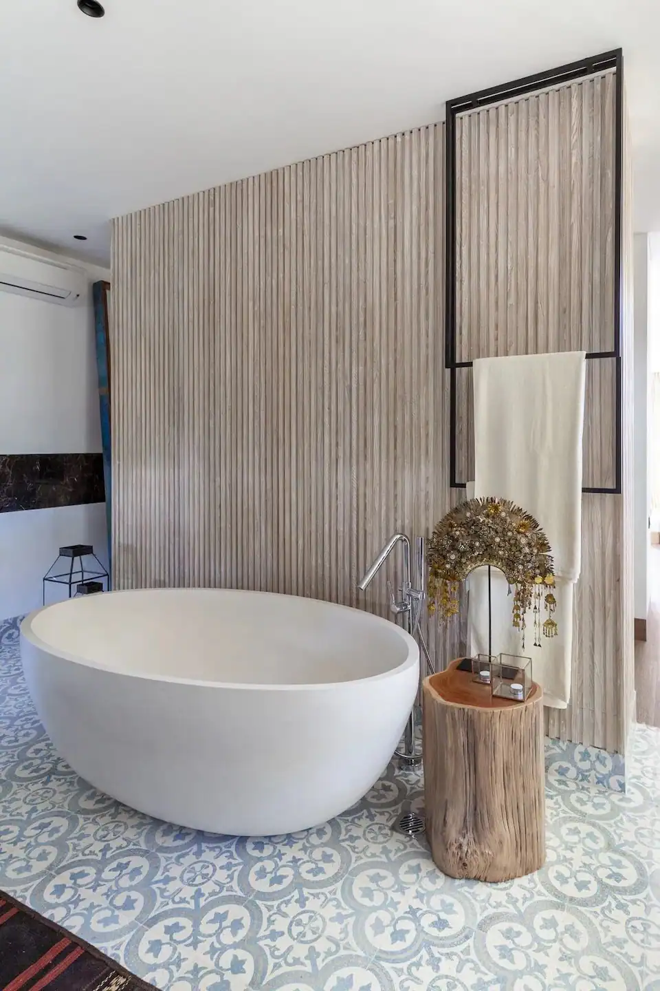Selene suite 6 at Villa Zeno Arete, view 2